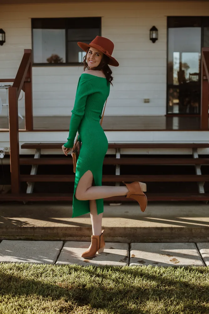 ANKLE BOOTS Stuns in Tan