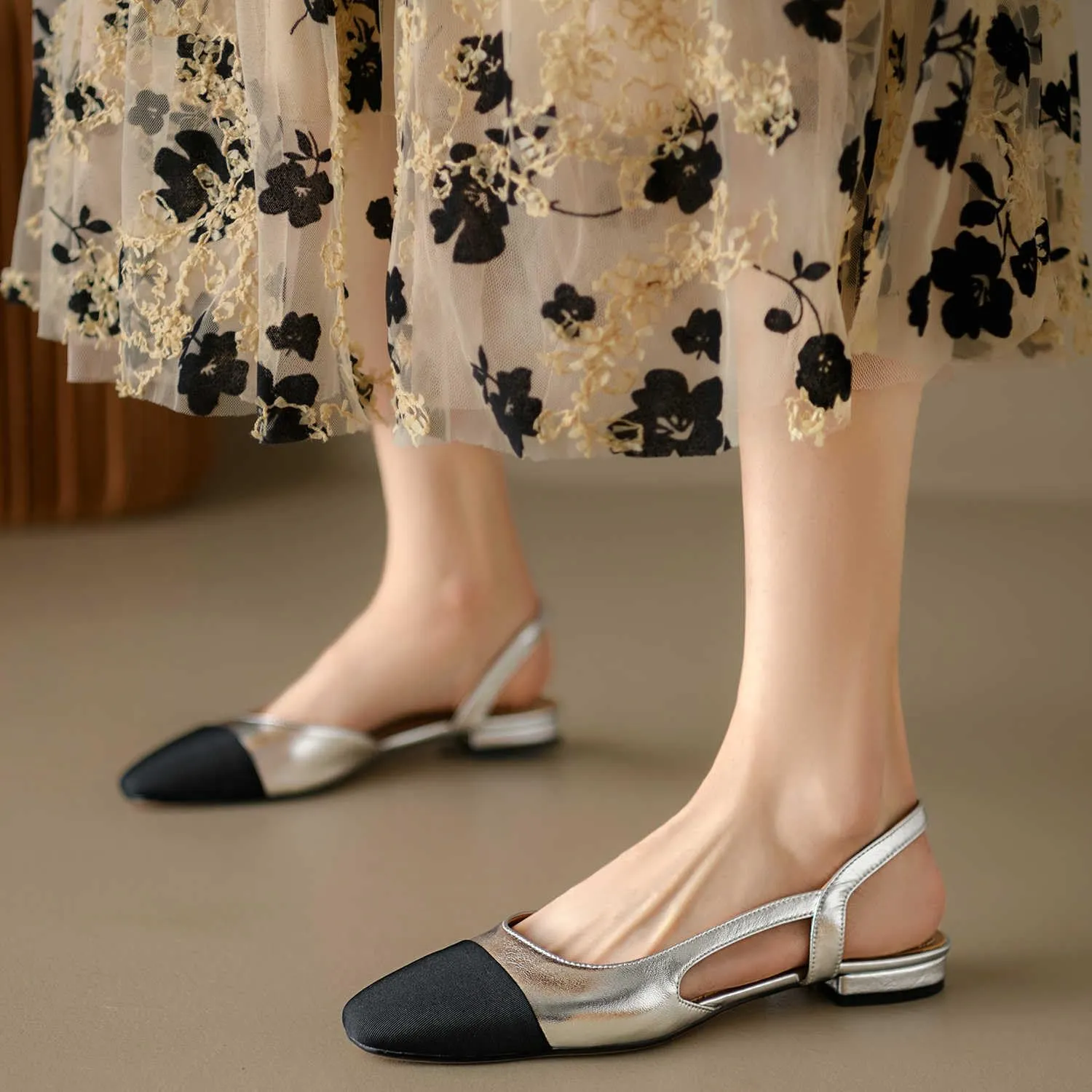 Cap Toe Sandals Leather for Women, Two Tone Closed Toed Slingback Slip On Low Heel Flats