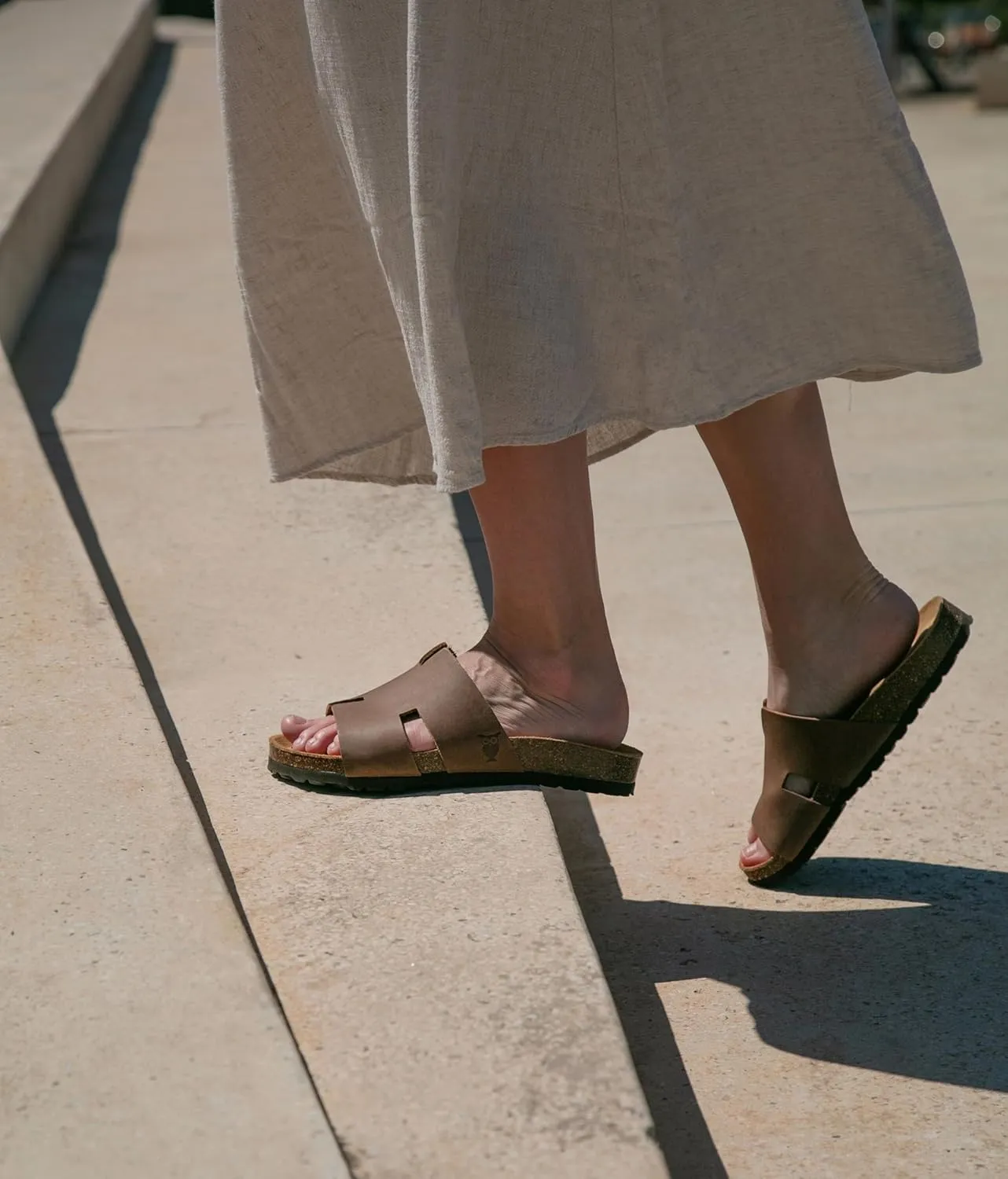 Sandgrens Handmade Unisex Cork Slides | European Top Grain Leather Sandals with Soft Suede Footbed and EVA Rubber Sole | Avila