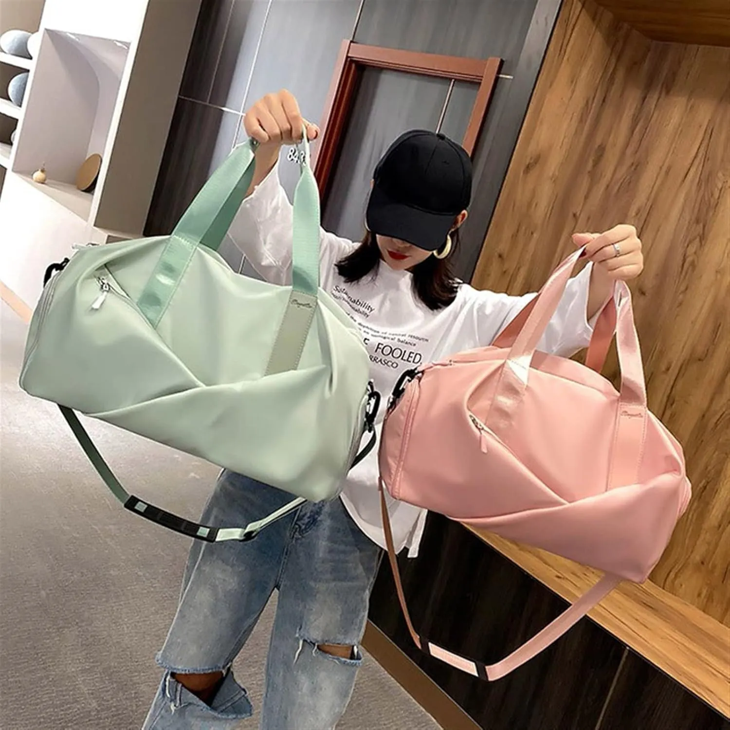 Sports Duffel Bags Women Sports Gym Bag Travel Dry Wet Bag Handbag Multifunction Swimming Shoulder Messenger Weekend Fitness Training Bag(Purple)