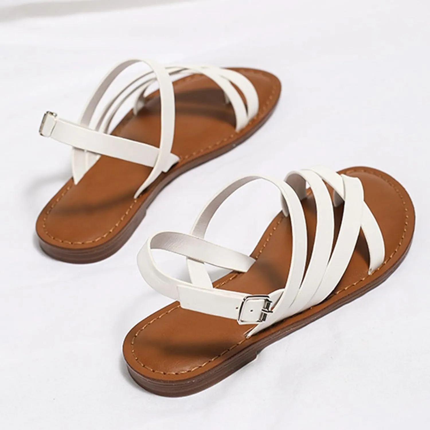 SuanlaTDS Women's Flat Sandals 2025 Crisscross Open Toe Buckle Back Strap Slingback Comfortable Dressy Cute Casual Gladiator Roman Shoes Summer Walking Travel Slip-on Slides Beach Sandal