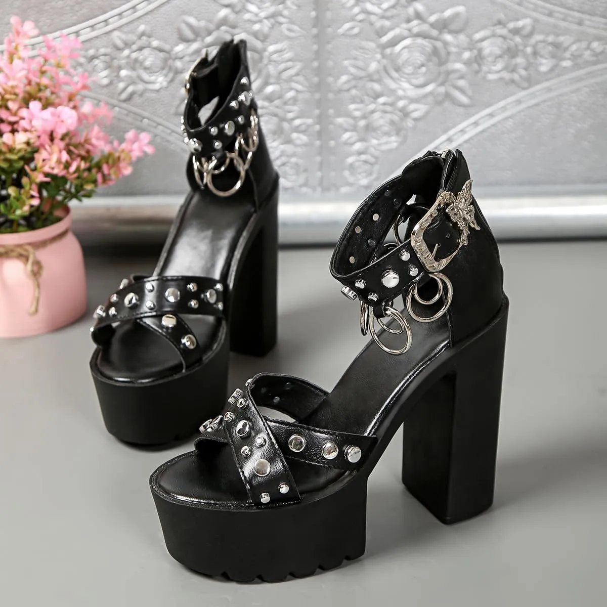 Women’s Gothic Platform Chunky Heel Sandals – Punk High Heels with Studded Straps, Metal Rings & Buckles – Ankle Strap Block Heels for Nightclub, Y2K Outfits, Alternative Fashion & Stage Looks