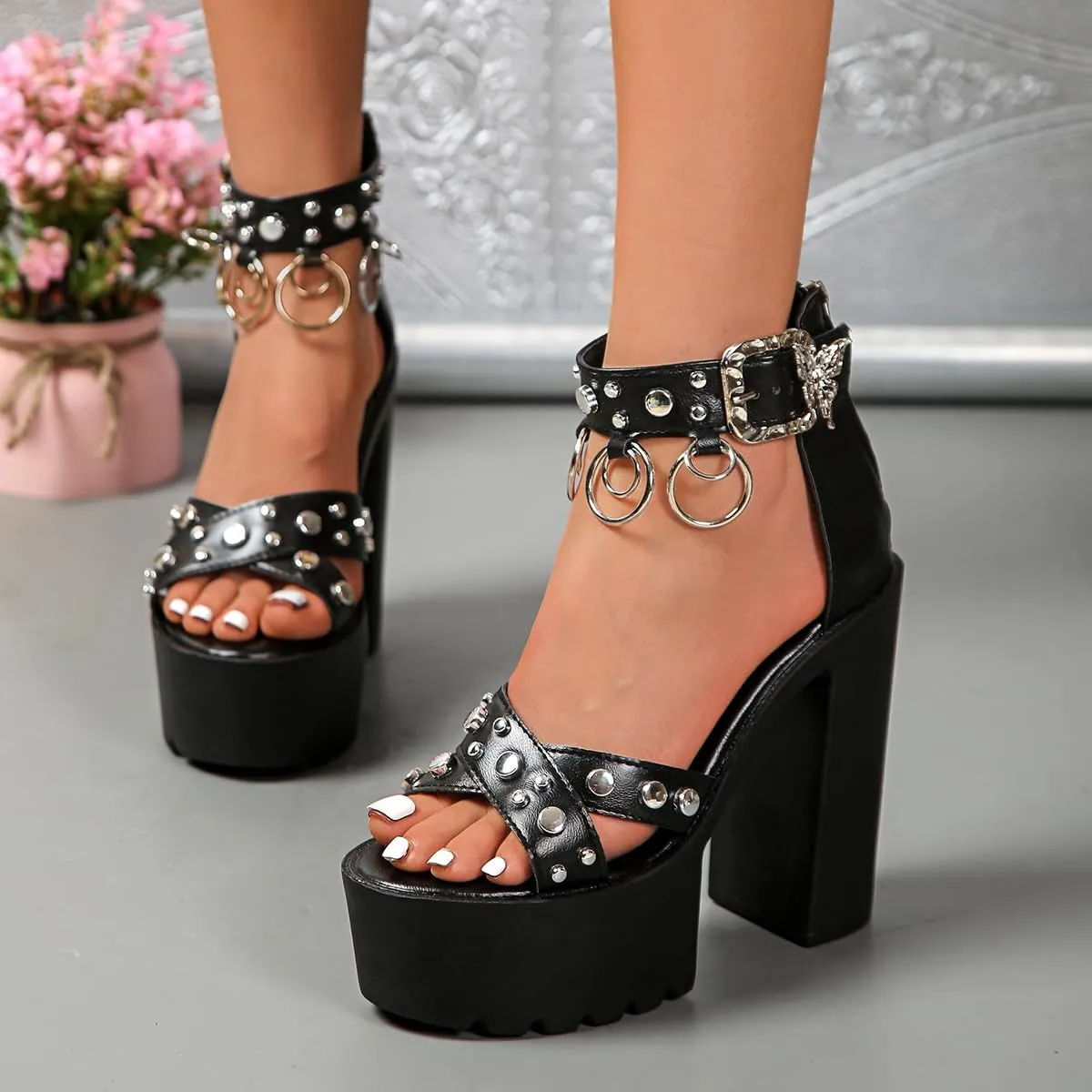 Women’s Gothic Platform Chunky Heel Sandals – Punk High Heels with Studded Straps, Metal Rings & Buckles – Ankle Strap Block Heels for Nightclub, Y2K Outfits, Alternative Fashion & Stage Looks
