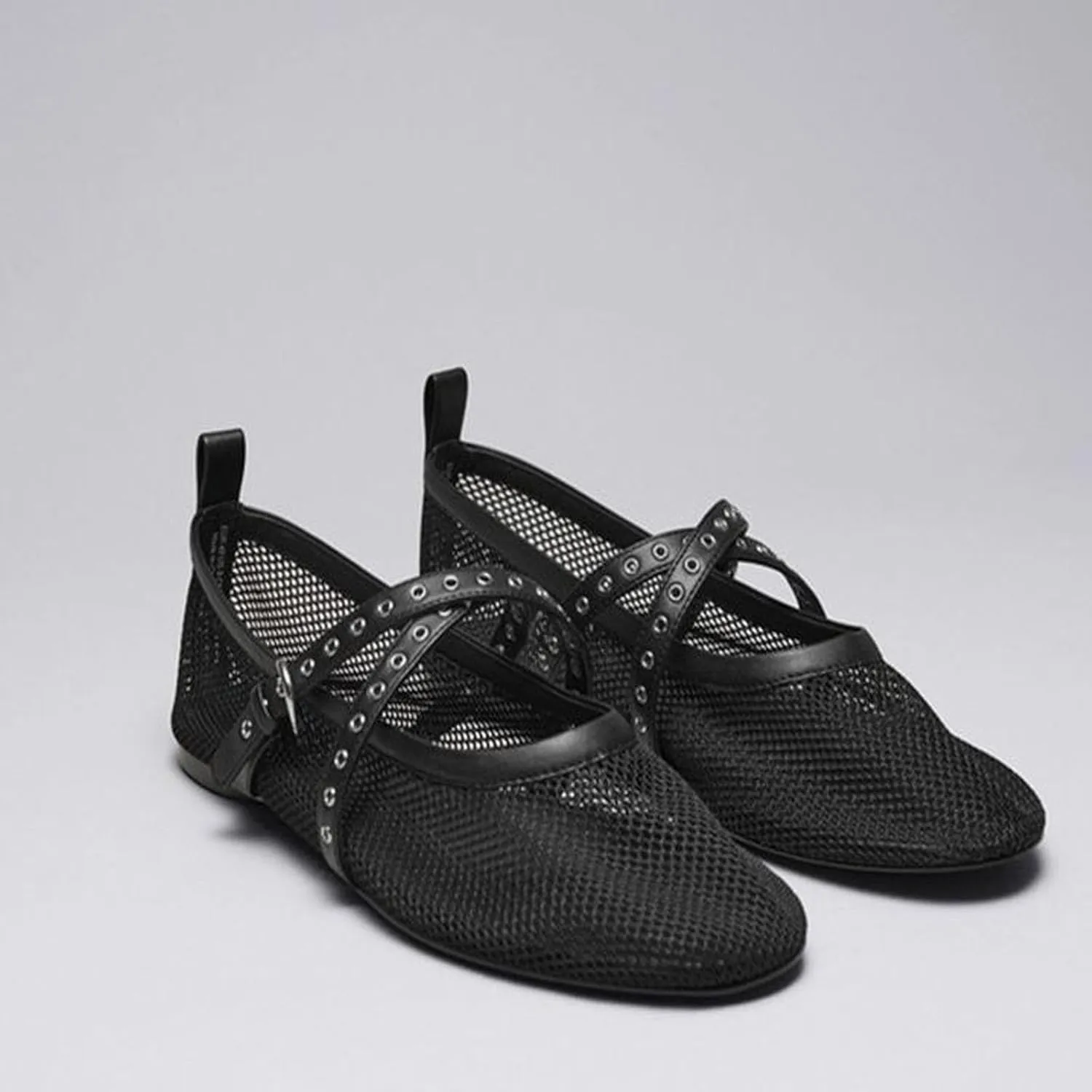 Women's Mesh Breathable Flat Mary Jane Shoes Strap Buckle Ballet Flats Fashion Adjustable Strap Round Toe Fishnet Shoes Summer Comfortable Anti-Slip Tulle Casual Ballerina Shoes